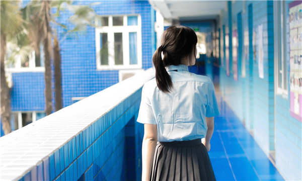 法库如何找到一个可以帮助我生孩子的女人？